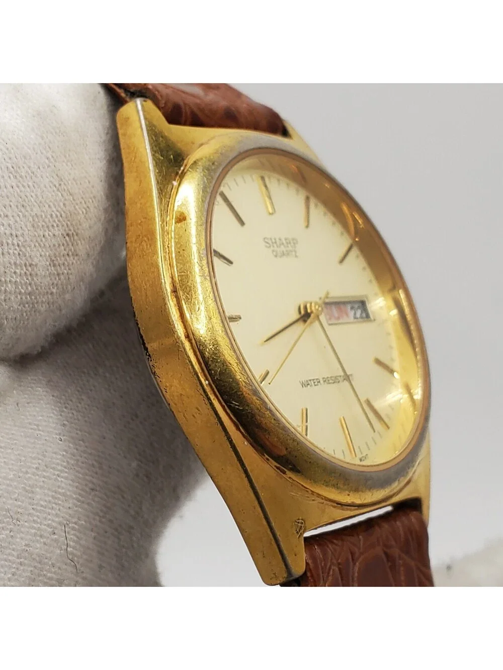 Vintage Sharp Quartz Watch 34mm Day/Date Dial Gold Tone New Battery